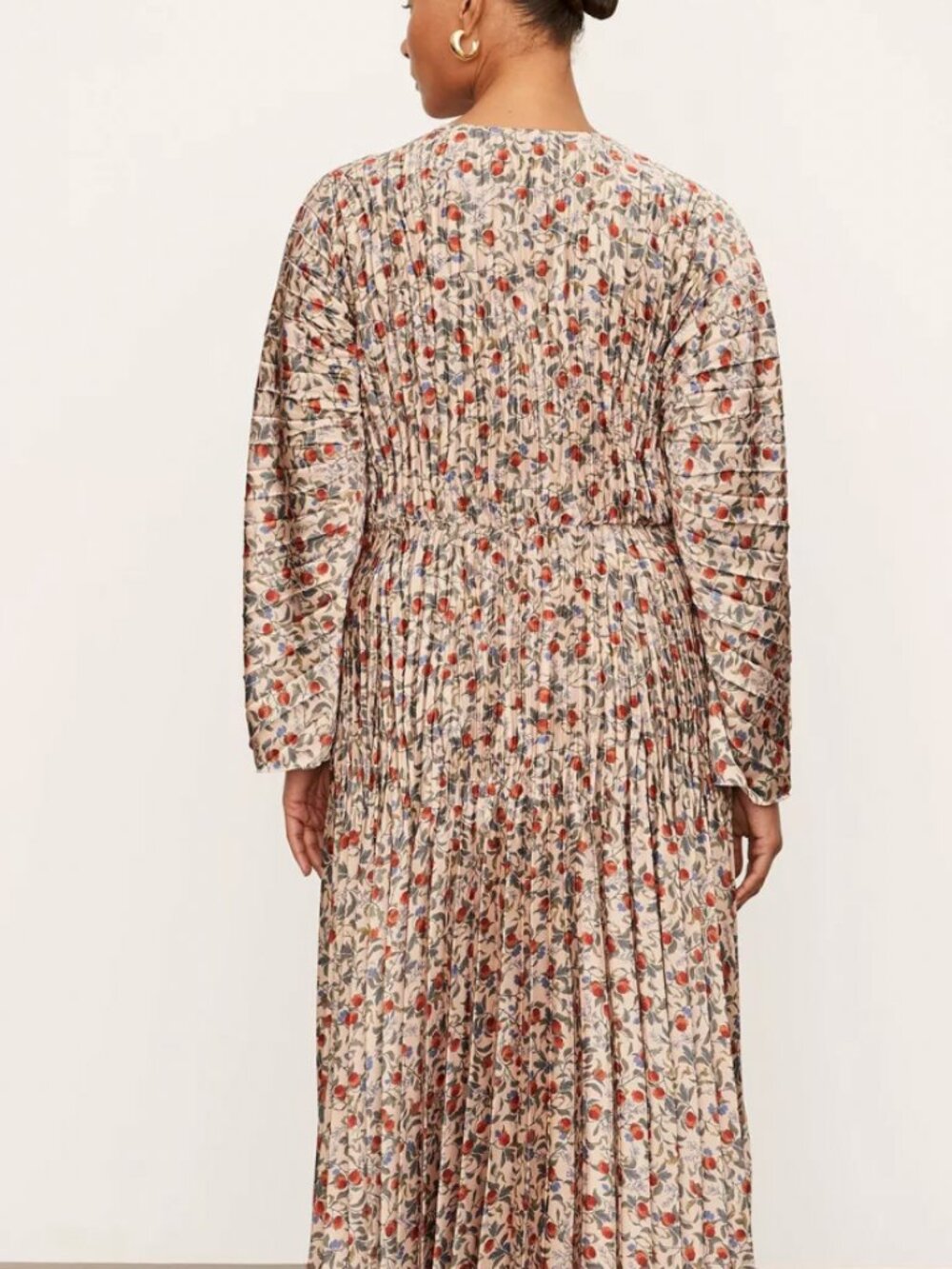 Vince - Pomegranate Pleated V-Neck Dress - Size S - Picture 3 of 6
